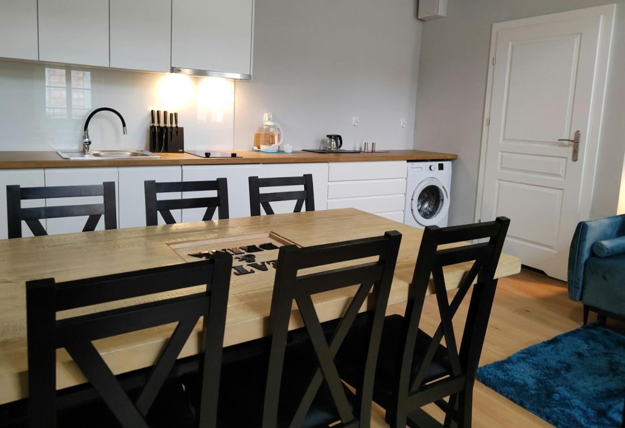 Hugo Vip Apartments Краков Экстерьер фото